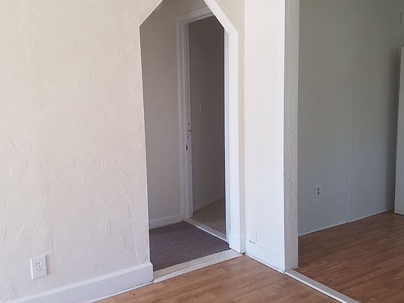3rd image of 278 Van Buren St