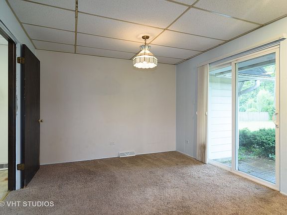 5th image of 2418 N Pine Ave
