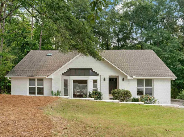 6767 Remington Cir, Pelham, AL 35124