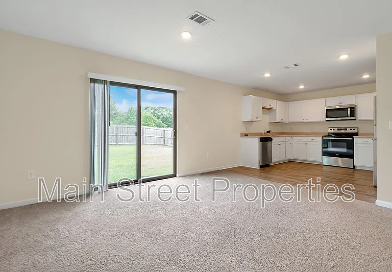 8724 Schooner Ln — Photo 4