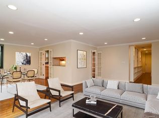 15 Lafayette Ct APT 2A, Greenwich, CT 06830