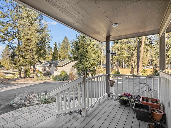 5th image of 283 Forest View Dr