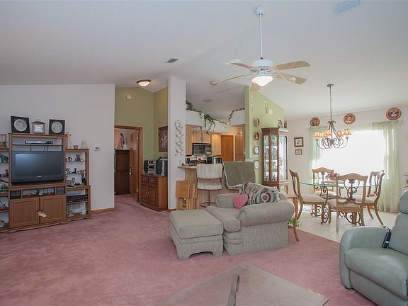 5th image of 37 Felter Ln