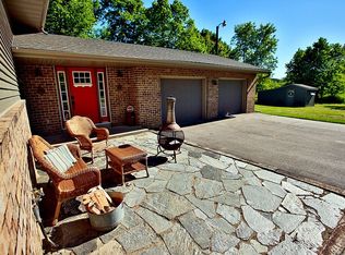 5826 Pagenkopf Rd, Maple Plain, MN 55359