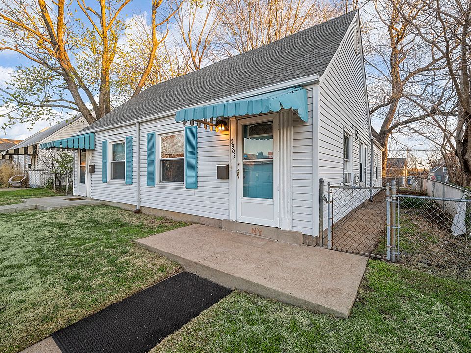 Private fenced side yard space.