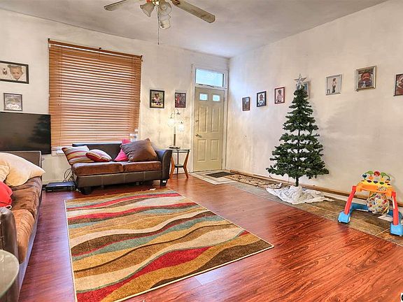 3rd image of 117 Balm St