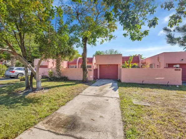 1624 NW 56th Ave #14, Lauderhill, FL 33313