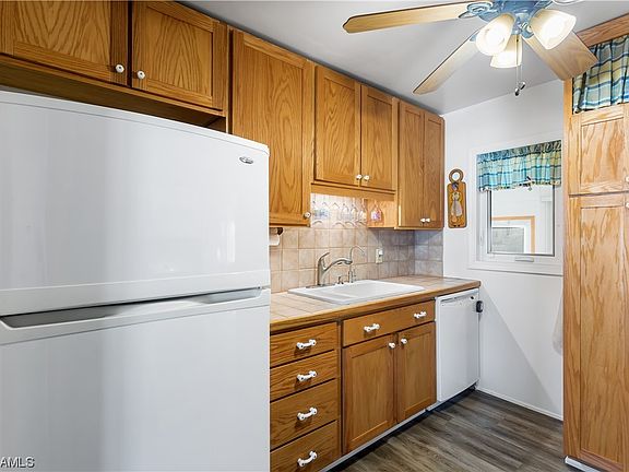 5th image of 702 Lbj Ln