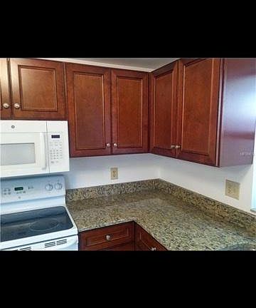 3rd image of 9508 Woodborough Ct