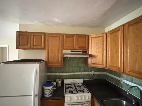 378-404 S Main St, New Britain, CT