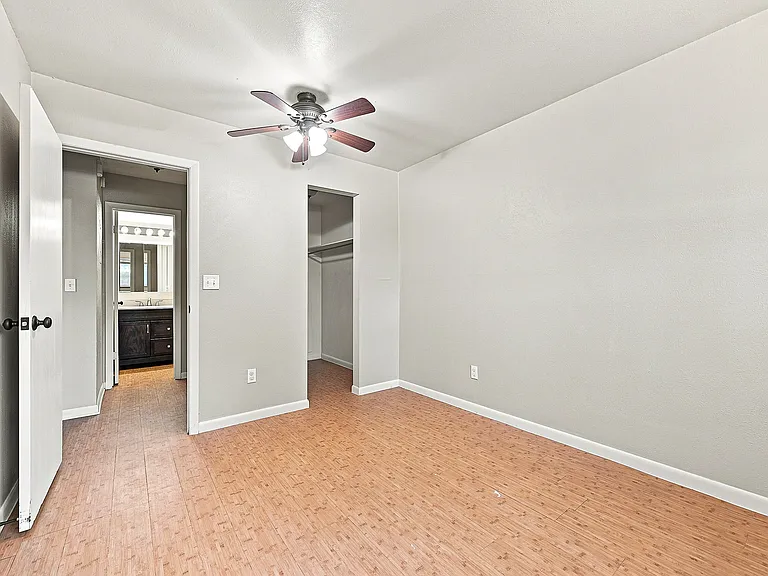 9240 W 49th Ave — Photo 16