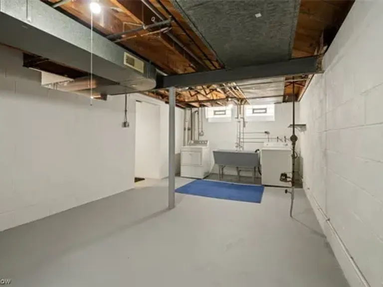 8211 Whittington Dr — Photo 22