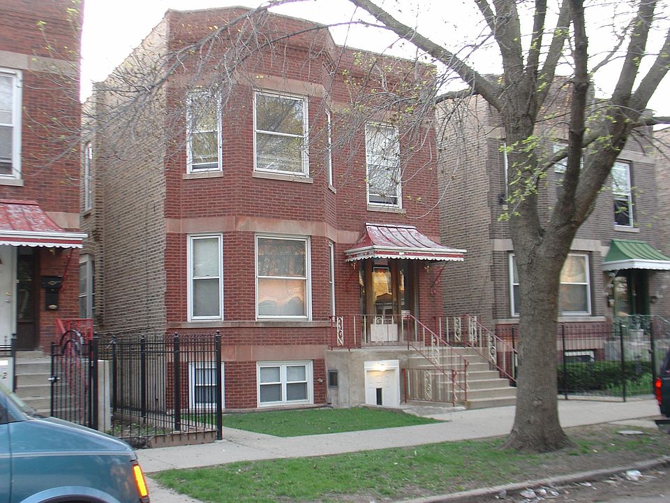 1st image of 3922 N Albany Ave