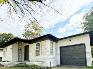 2312 Grandview Dr, Fort Worth, TX 76112