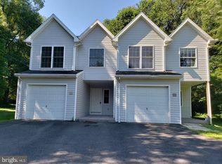 130/132 Schreck Aly, State College, PA 16801