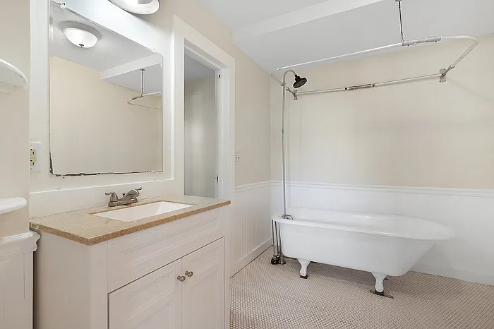42 Saragossa St #B — Photo 7