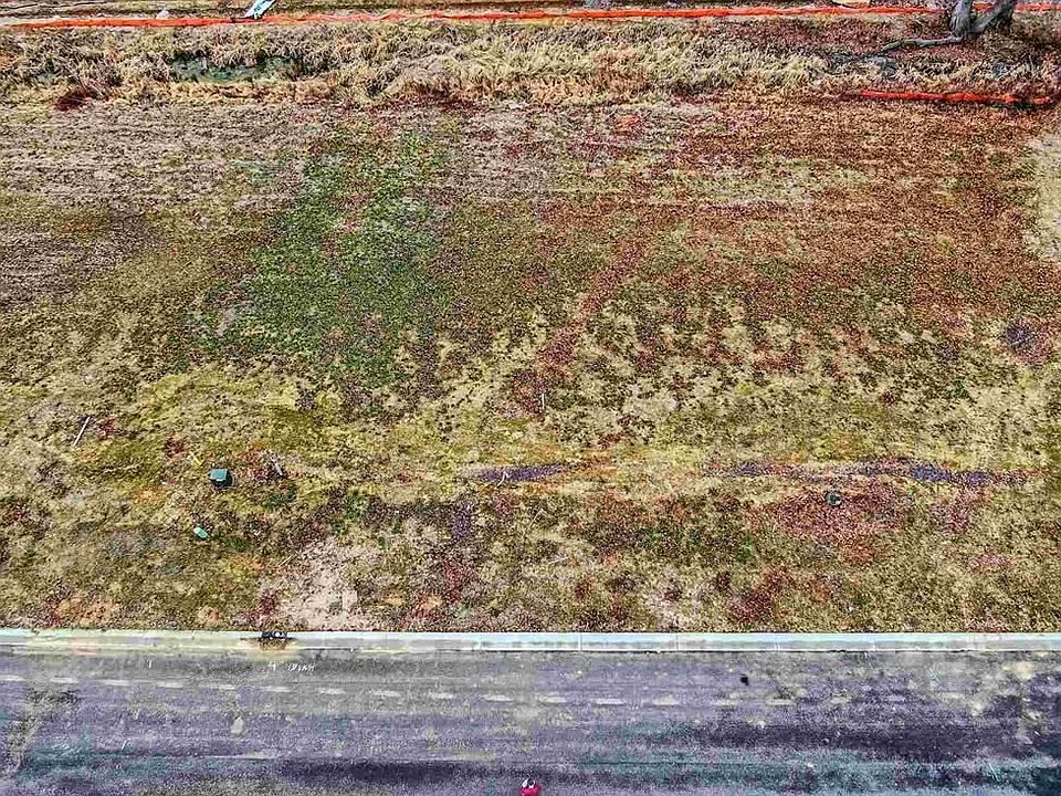1st image of 8551 Pebble Creek Dr