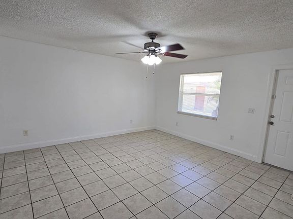 3rd image of 4764 Cole St #4770