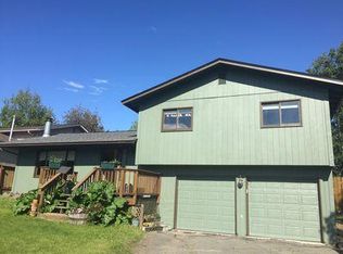 7041 Oakwood Dr, Anchorage, AK 99507