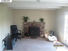 4th image of 717 Putnam St