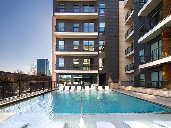 3rd image of 4646 McKinney Ave #C2