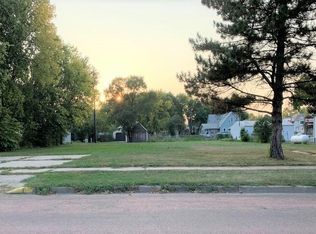 21 Sheridan Ave SE, Wagner, SD 57380