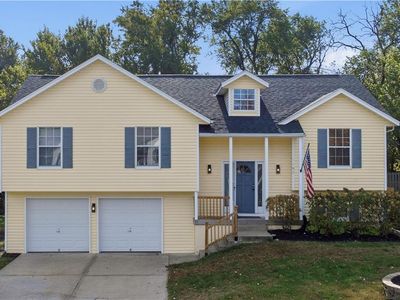 1107 Huntington Ln, Greenwood, MO, 64034