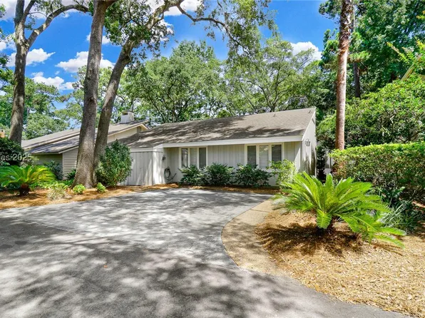 14 Water Oak Dr, Hilton Head Island, SC 29928