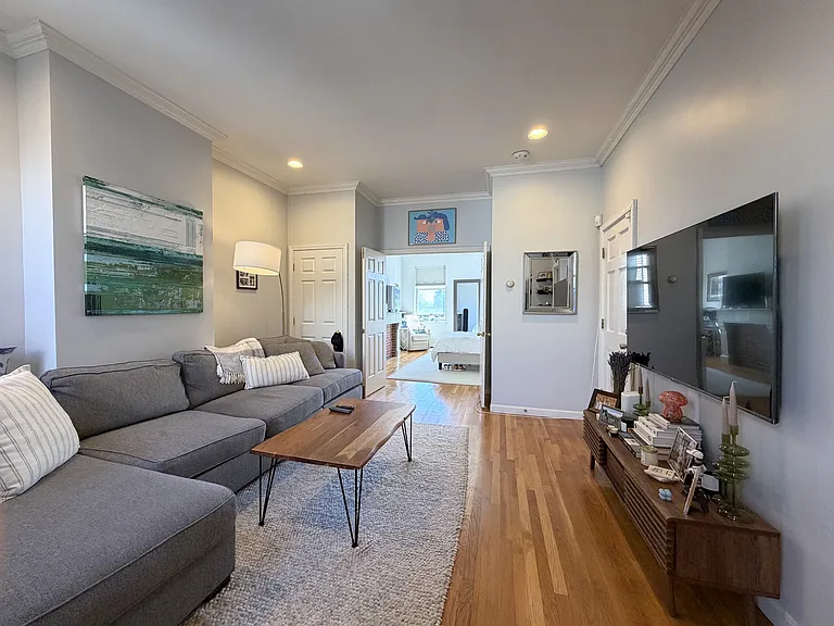 213 Main St #3 — Photo 3