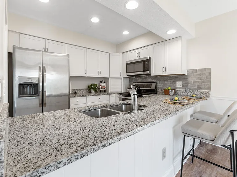 6372 Dummerston Ct — Photo 14