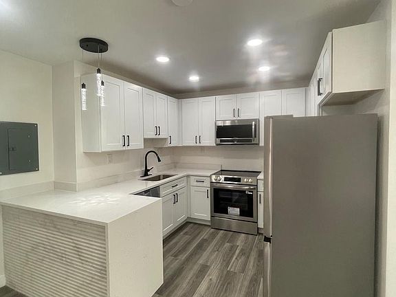 3rd image of 3811 Swann Rd APT 202