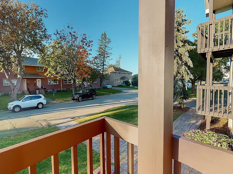 1230 Emperor Ave — Photo 7
