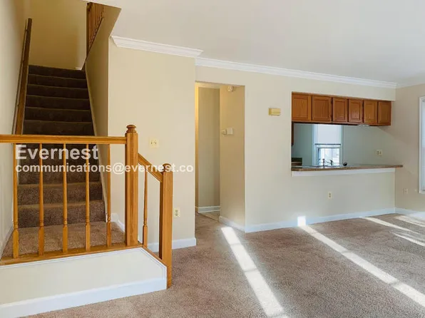 12132 Salemtown Dr, Woodbridge, VA 22192