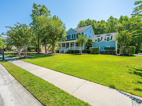 2nd image of 1732 W Canning Dr