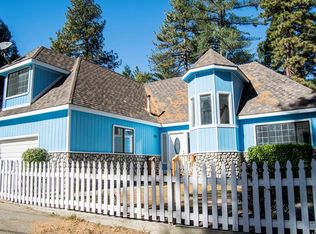 23370 Crestline Rd, Crestline, CA 92325