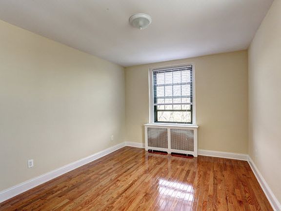 2nd image of 5101 39th Ave APT F63