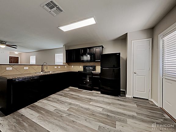 3rd image of 10622 Castello Cyn