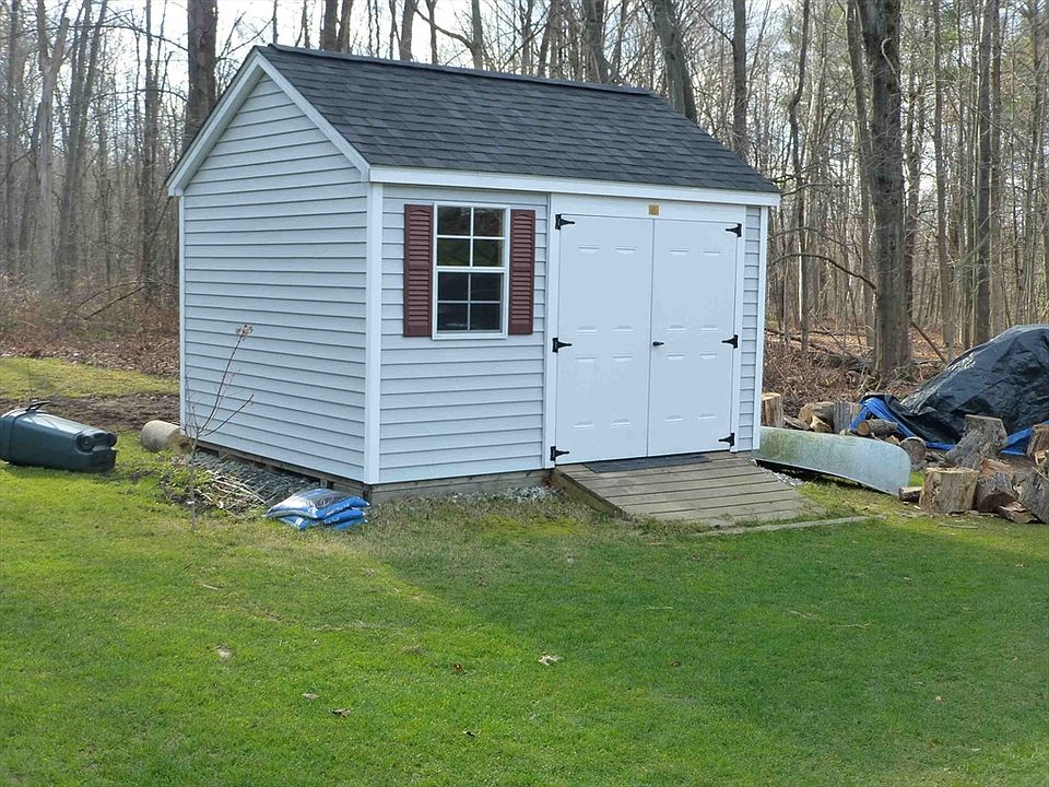 2nd image of 93 Nonotuck Rd
