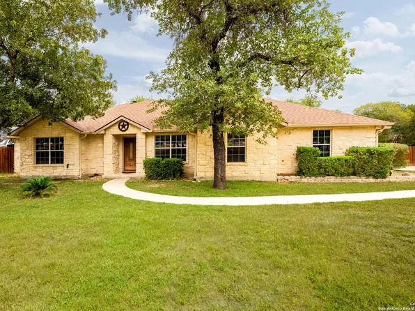 703 Falling Leaves Dr, Adkins, TX 78101