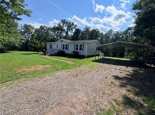 5052 Friendship Circle Rd, East Bend, NC 27018
