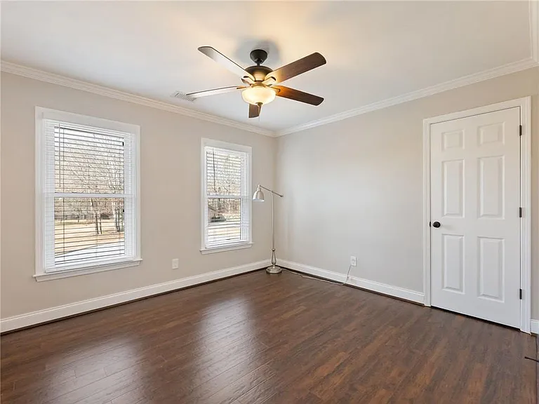 3965 Hamilton View Way — Photo 44