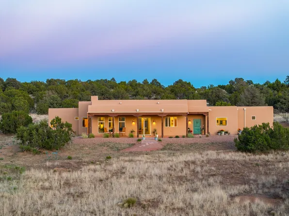 176 Principe De Paz, Santa Fe, NM 87508