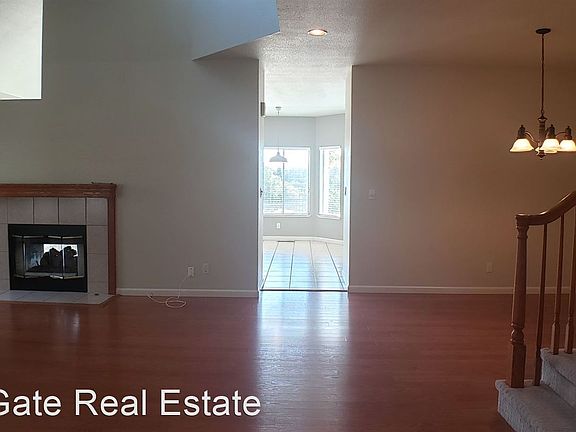 3rd image of 1784 Indian Wells Way