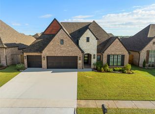 5913 E 127th St S, Bixby, OK 74008