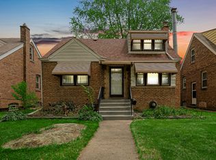 (Undisclosed Address), Oak Lawn, IL 60453