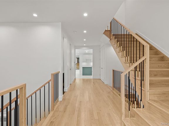 4th image of 23 Singer Avenue #211