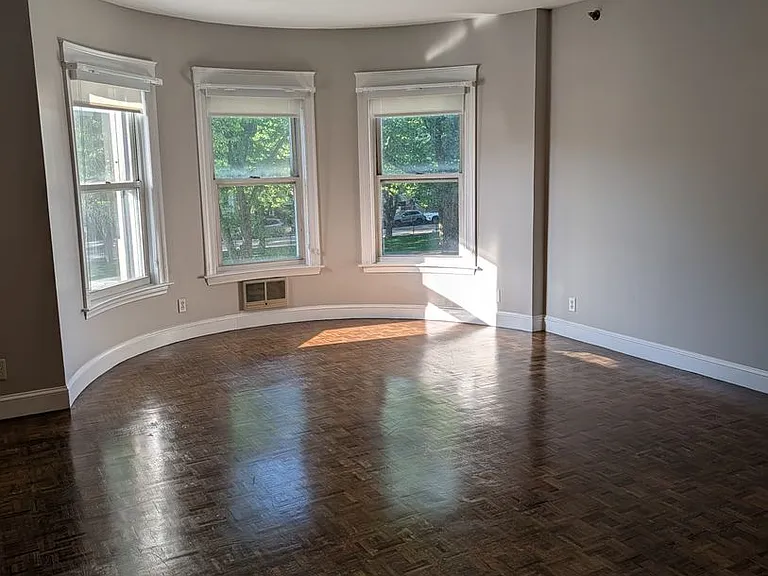 416 Commonwealth Ave #202 — Photo 1