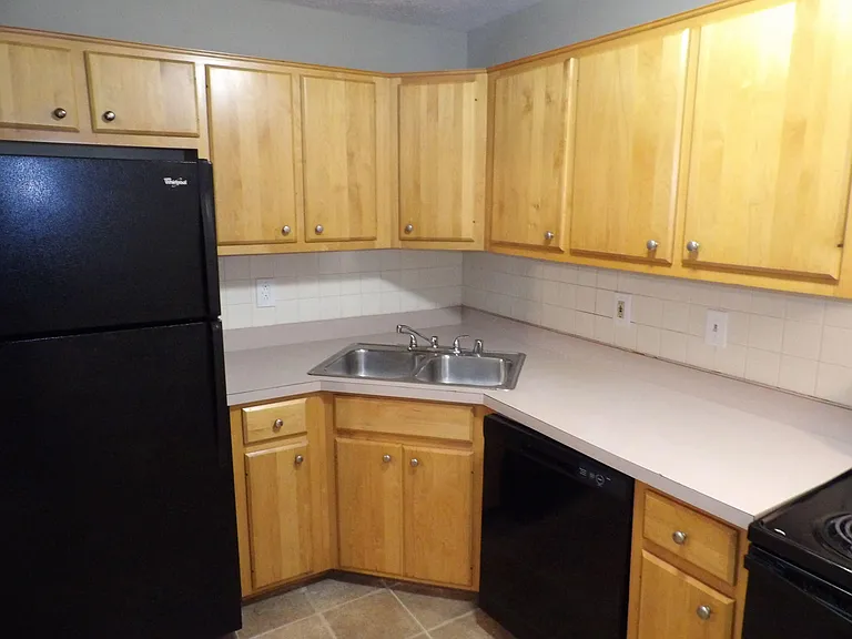 244 Meadowview Dr #12 — Photo 20