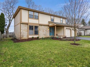 6221 Rockland Dr, Dublin, OH 43017