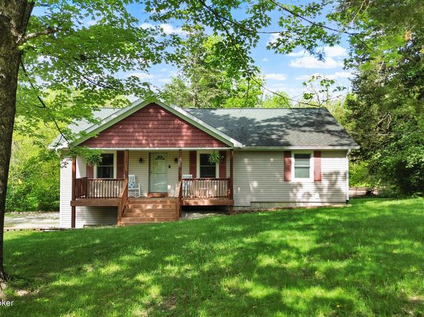 3301 Borowick Cir, La Grange, KY 40031